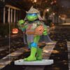 **PRE ORDER** Teenage Mutant Ninja Turtles Figure Remixx Leonardo Cowa-BOO-nga! Edition 15 cm - Image 3