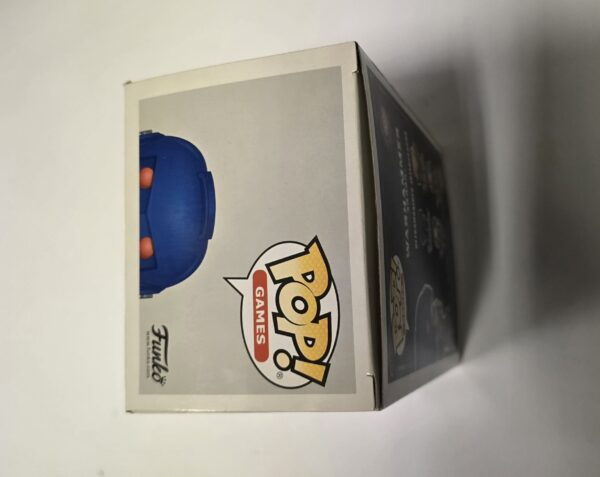 Pop Vinyl - Warhammer 40K Ultramarines Intercessor #499 (Pre Owned) - Image 6