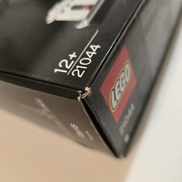 LEGO - Architecture Paris France 21044 (Pre Owned) - Image 4