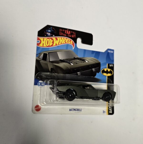 Hot Wheels Bundle Mazda, Big-Air, 67 Lotus, Batmobile, Buns - Image 3