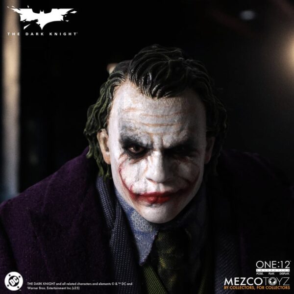 ETA MID OCT 2026 - Mezco The Dark Knight Joker One:12 Collective - Image 5
