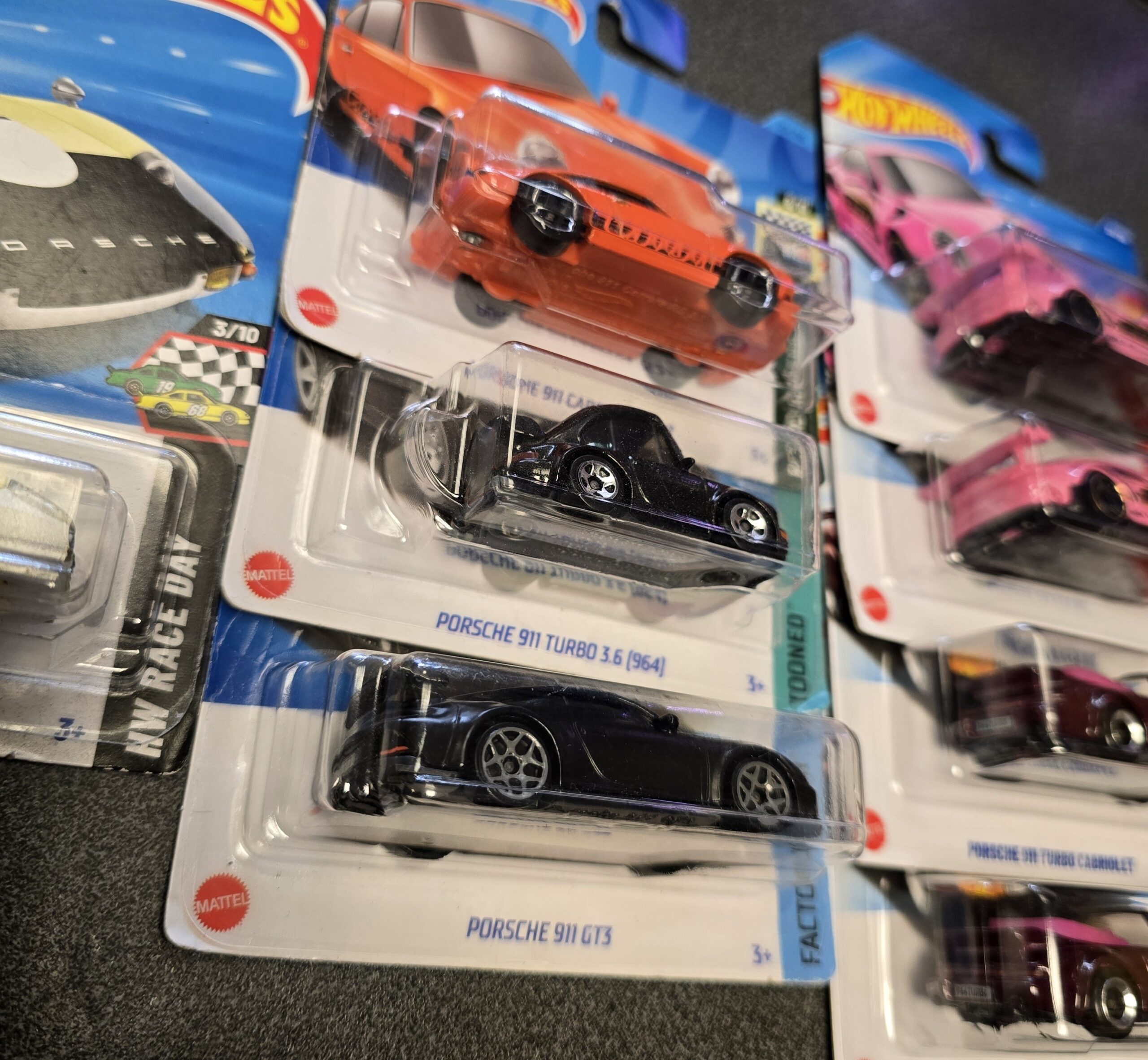 Hot Wheels - 11x Porsche Car Bundle (Pre Owned) - Image 4